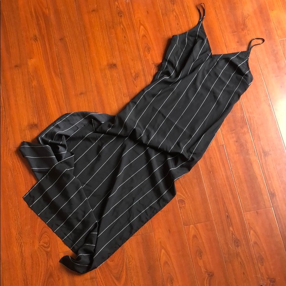 Forever 21 Dresses & Skirts - Black and white striped maxi dress